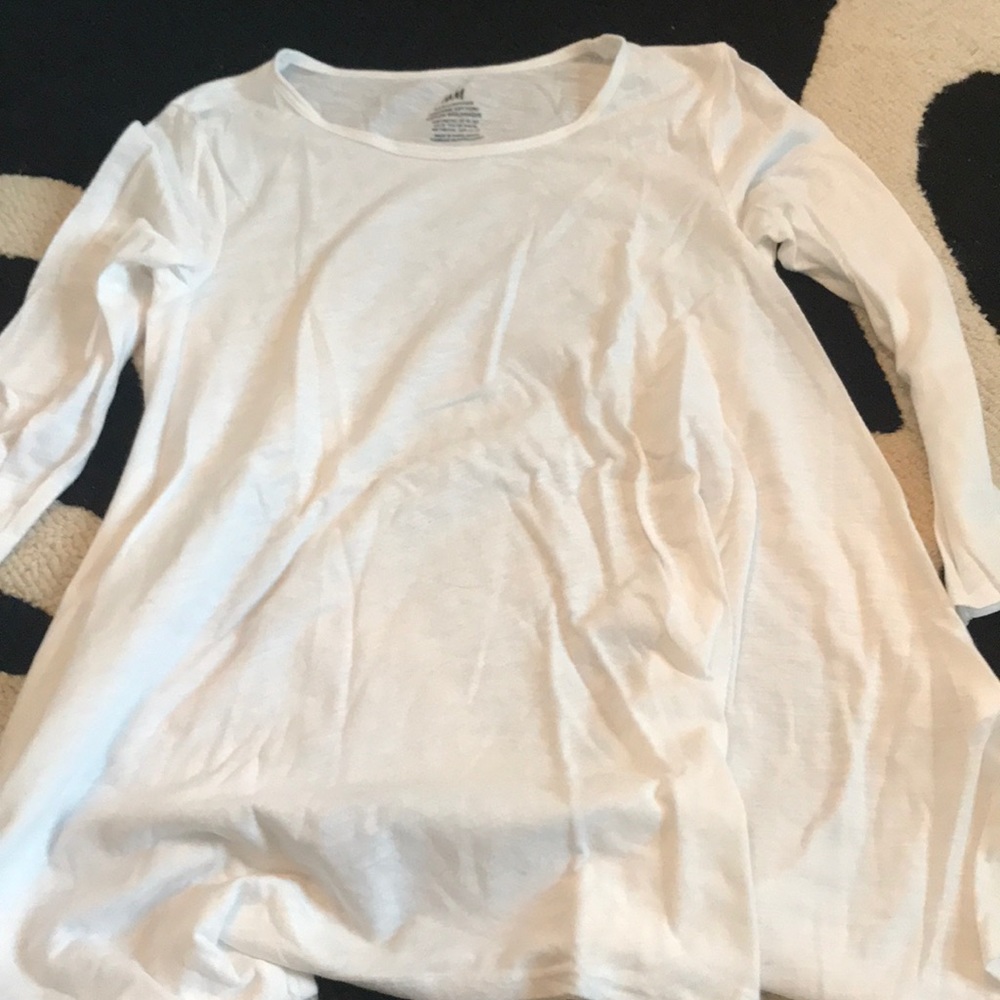 Basic H&M plain white long sleeve tee.